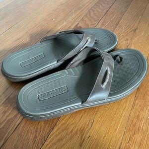 Sperry Flip Flops